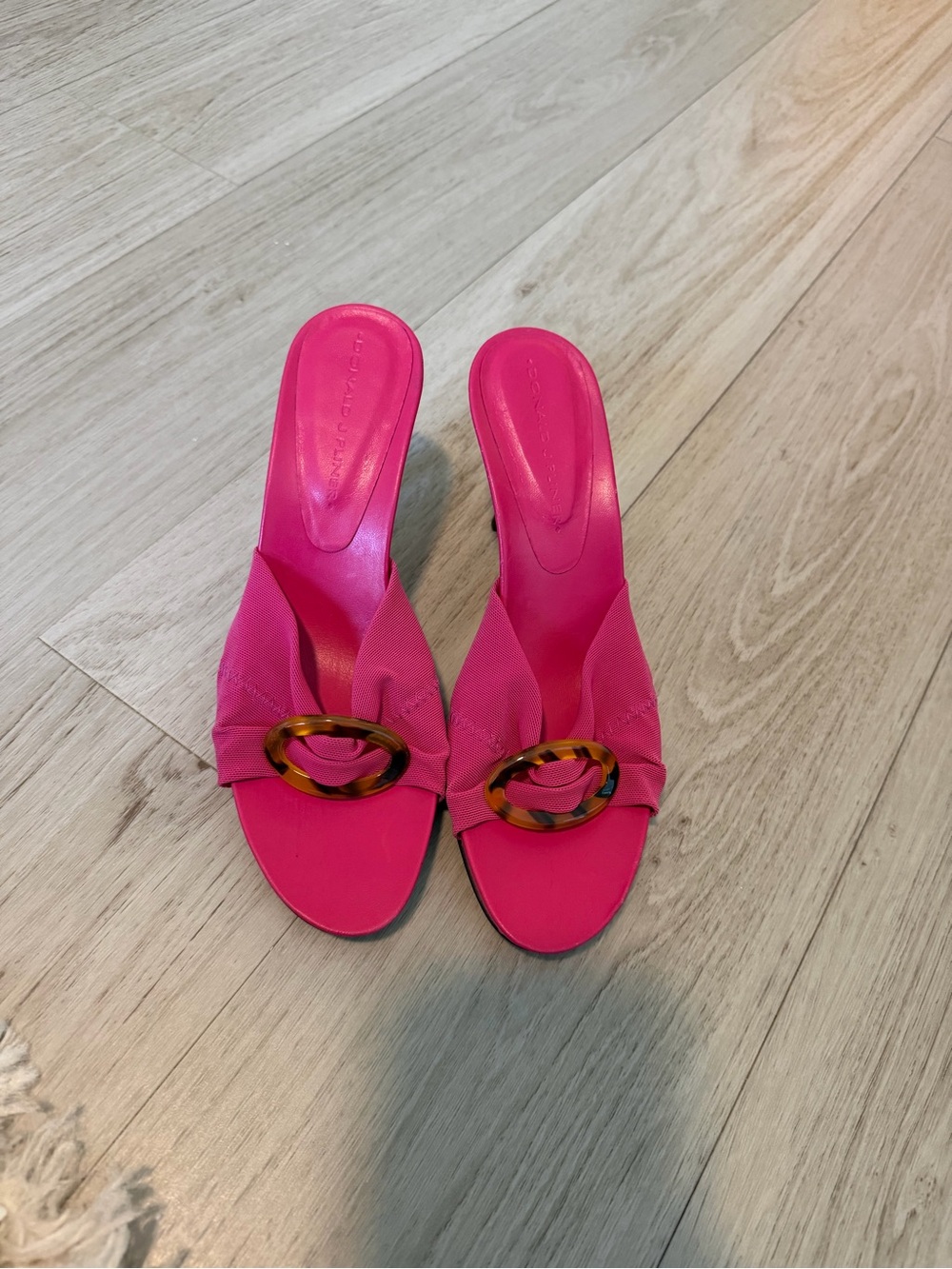 Donald J. Pliner Hot Pink Slide Mules with Tortoiseshell Ring - Picture 1 of 9